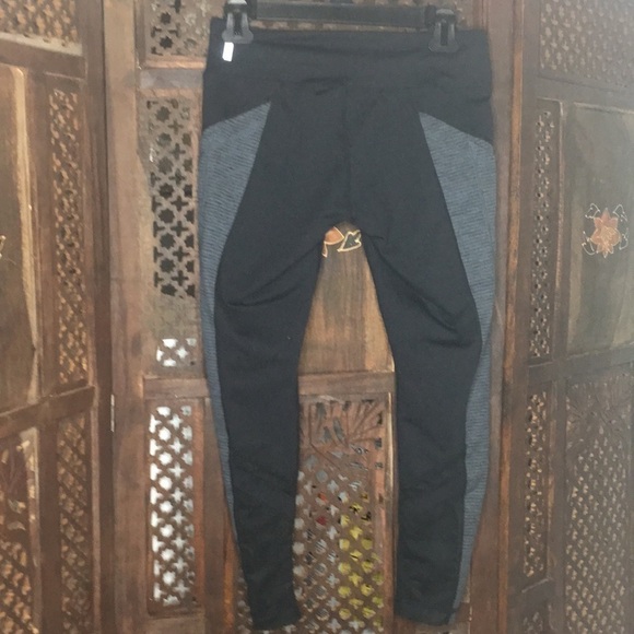 Zella Lived in Capri legging - Picture 2 of 8